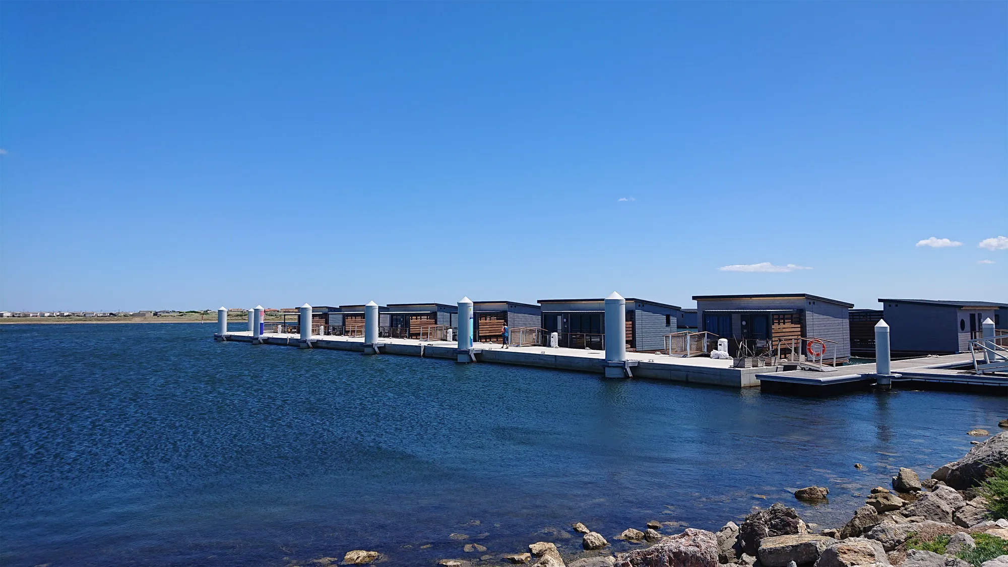 Gruissan habitat flottant-metalu Gruissan habitat flottant-metalu